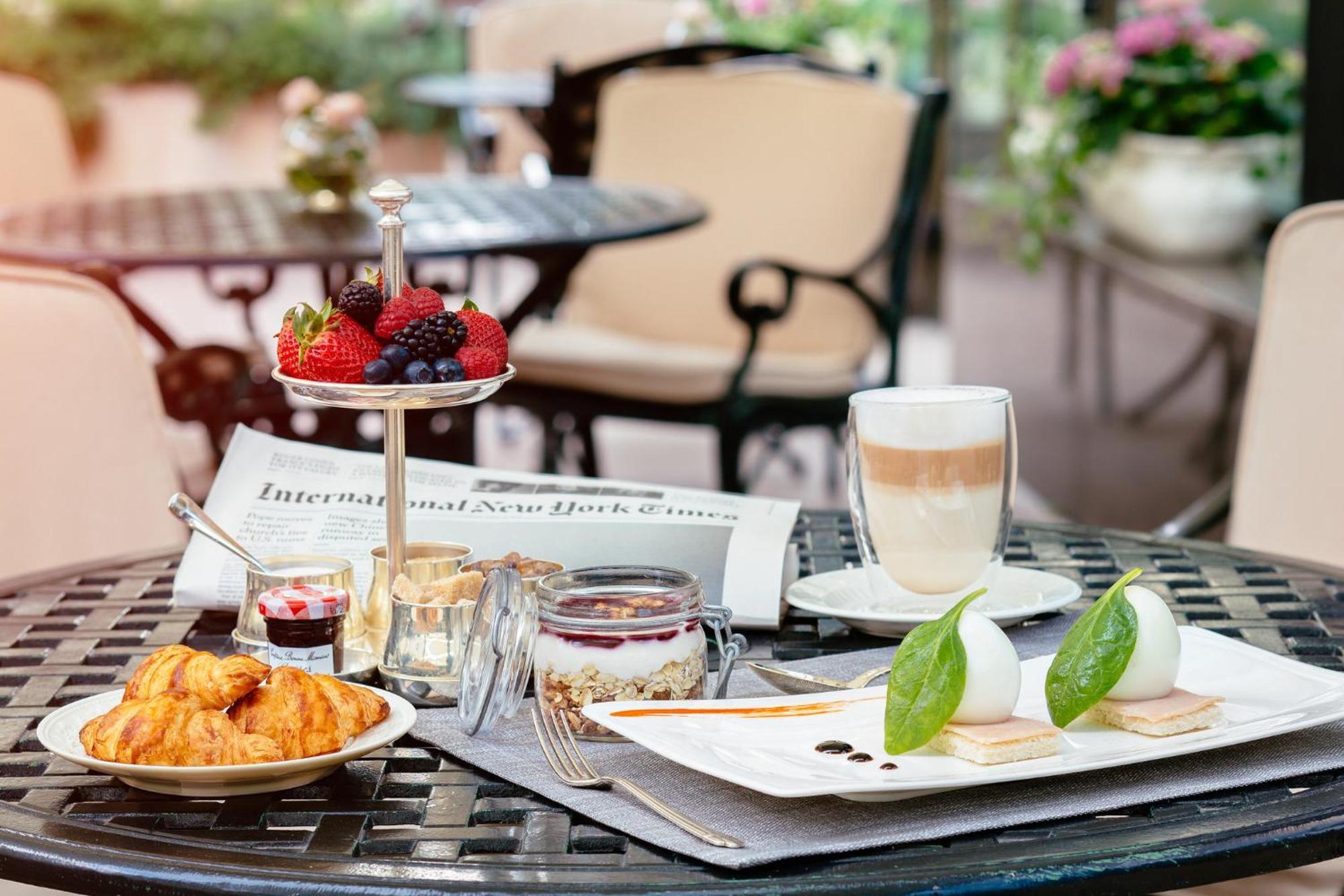 Intercontinental - Kyiv By Ihg Hotel Kültér fotó
